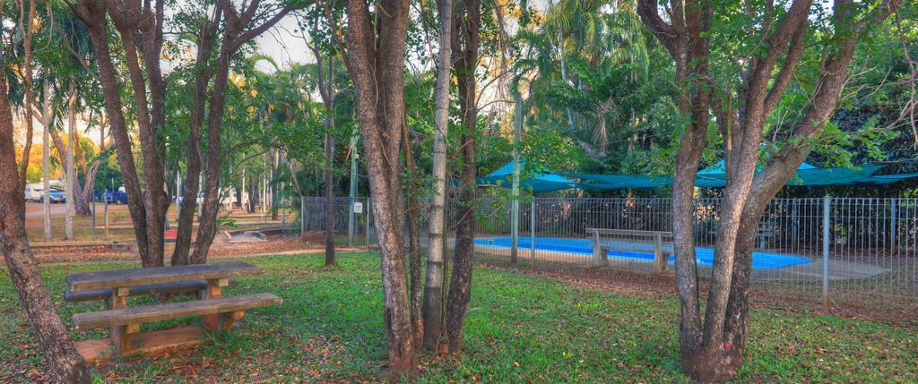 Batchelor Holiday Park Buitenkant foto
